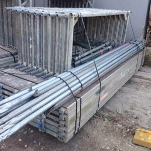 Andaimes de fachada Layher 300 m² – usados