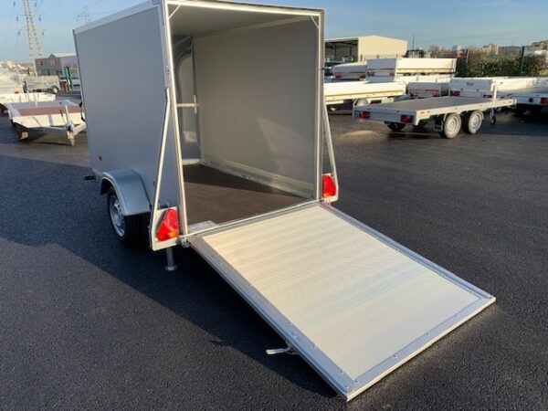 Furgão Lider 42930 – 230 x 135 x 157 cm, 750 kg