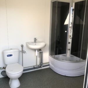 Contentor sanitário com duche, lavatório e sanita