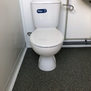 Contentor sanitário com duche, lavatório e sanita
